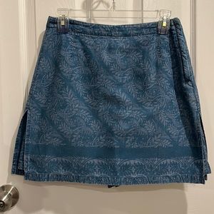 Liz Claiborne Blue Paisley Skort